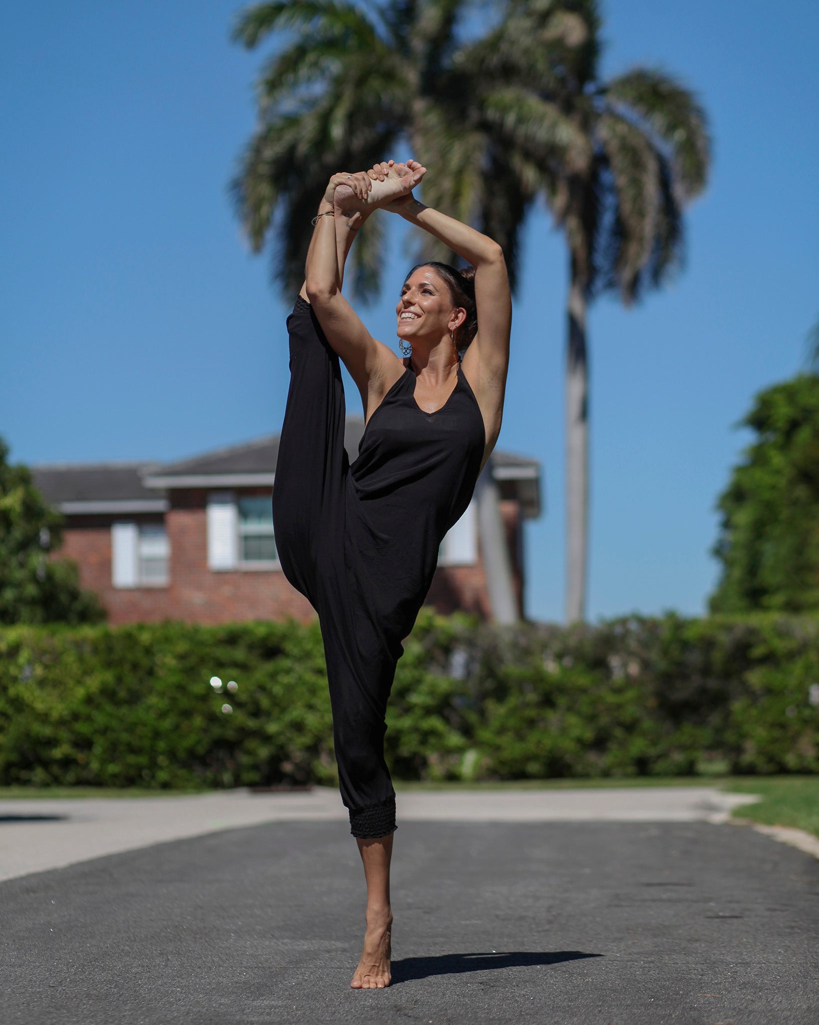 Yoga in jumper#color_black